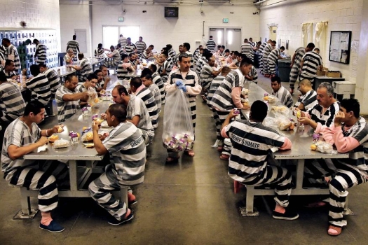 6 phút từ vựng:  Prison restaurants